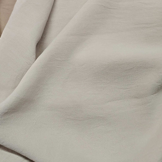 Lightweight Polyester Fabric – B52