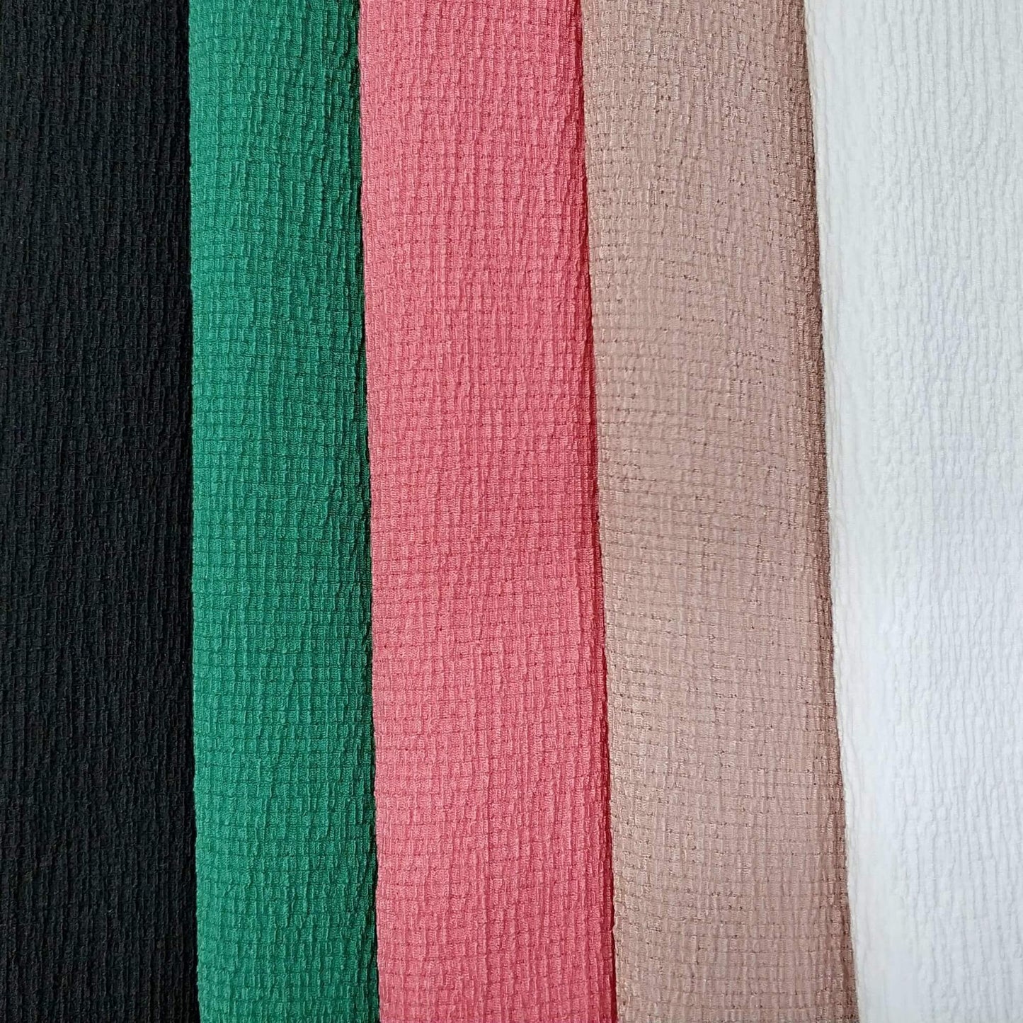 Crepe-Style Knit Featuring A Gentle Crinkled Texture In Varius colors