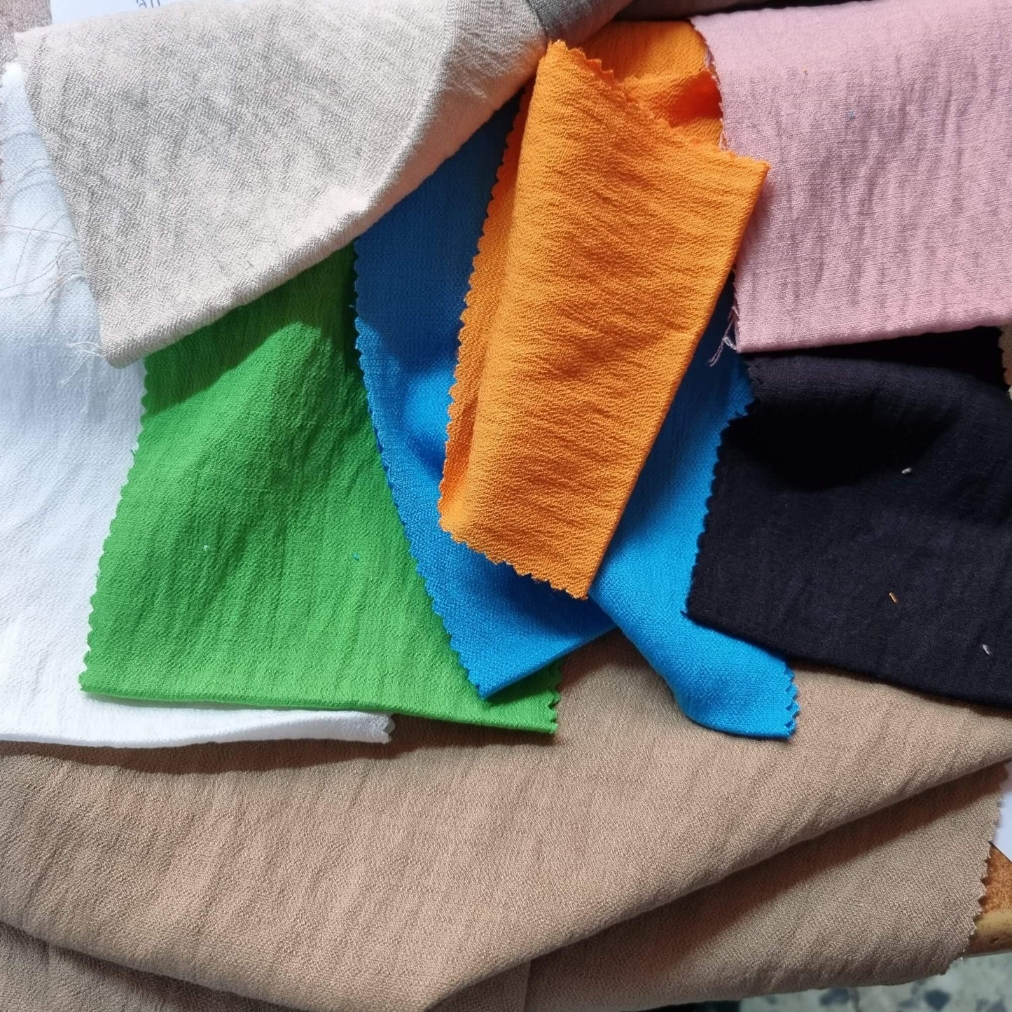 Lightly Crinkled Linen‑Look Fabric