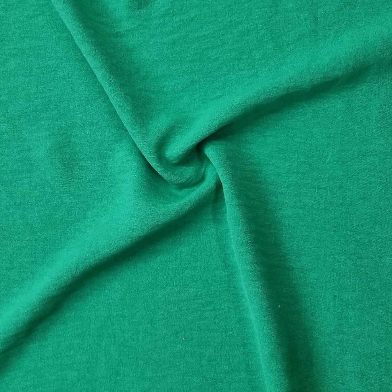 Lightweight Polyester Fabric – B52